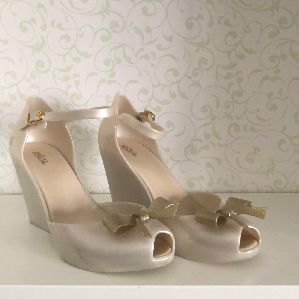 Melissa Opalescent Wedges
